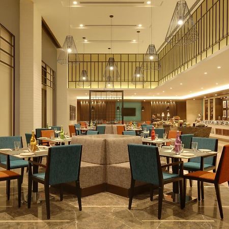 Lemon Tree Hotel, Jhānsi 外观 照片