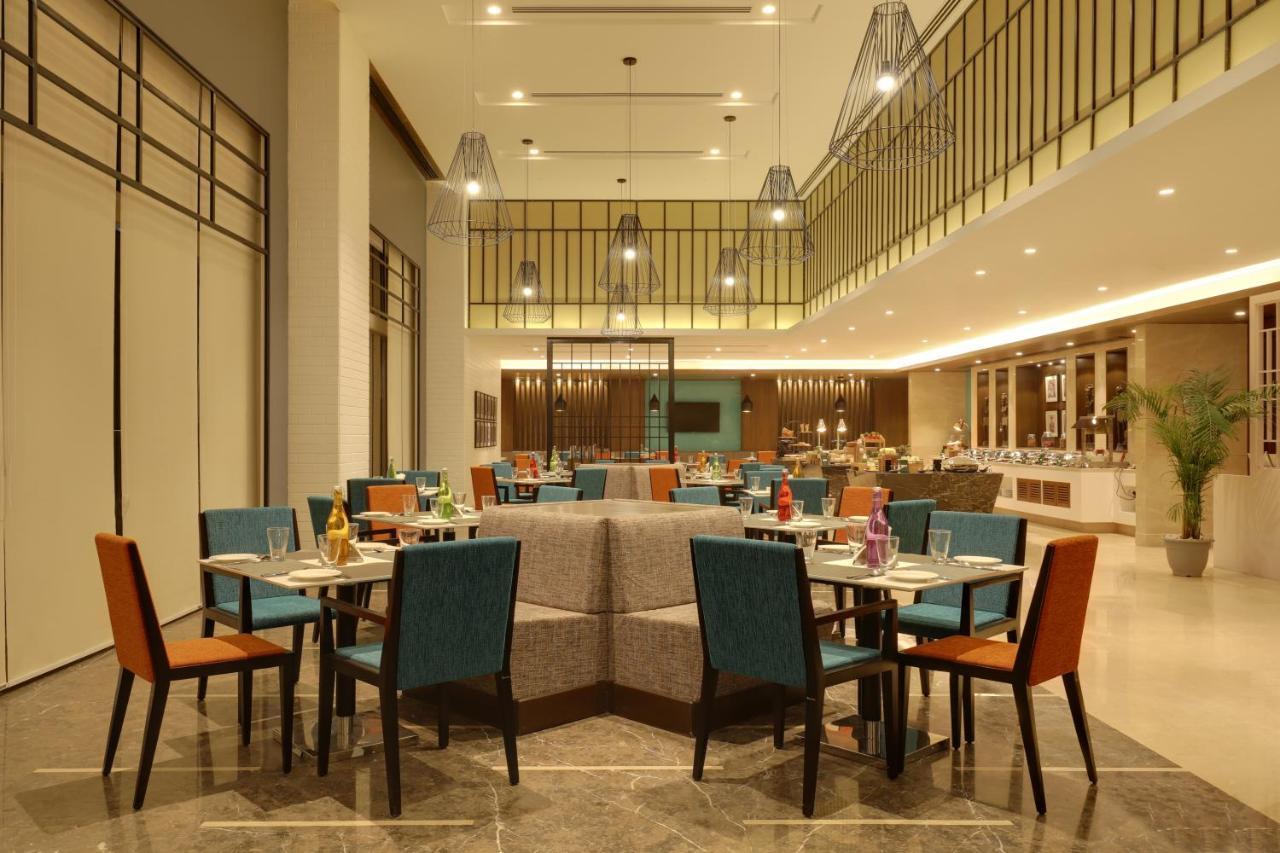 Lemon Tree Hotel, Jhānsi 外观 照片