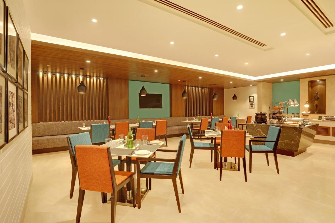 Lemon Tree Hotel, Jhānsi 外观 照片