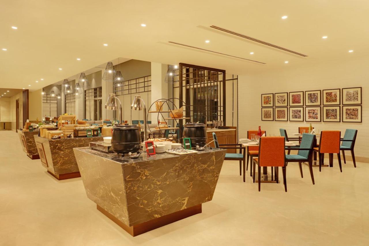 Lemon Tree Hotel, Jhānsi 外观 照片